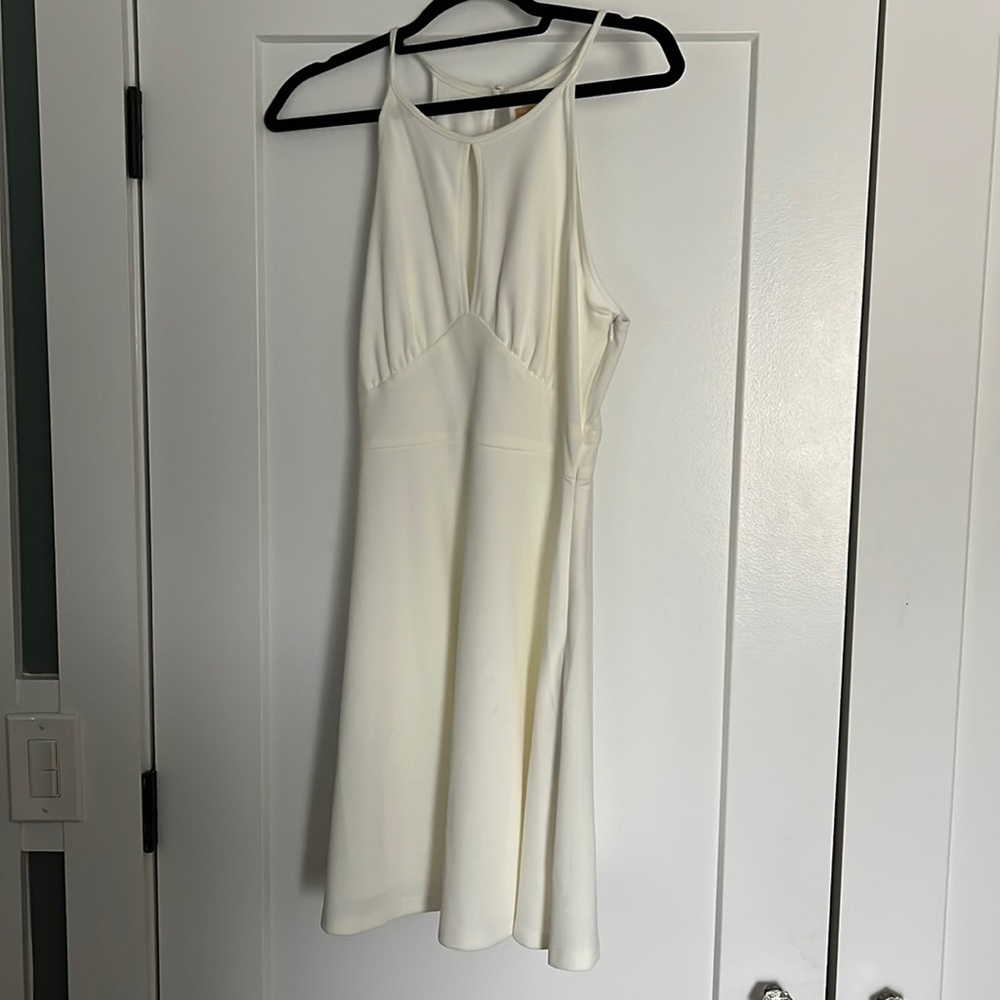 Short white dress. Never worn